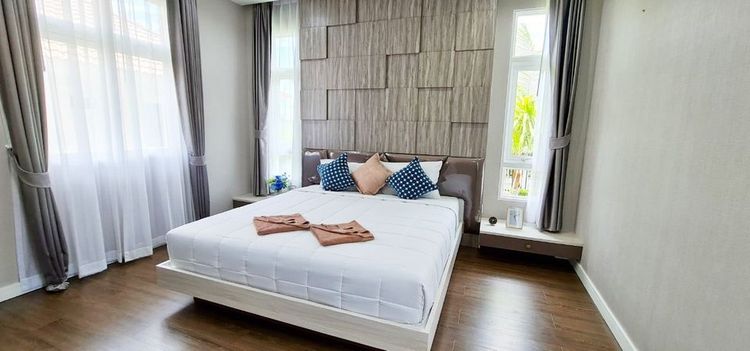 ภาพแบบบ้าน-Luxury pool villa