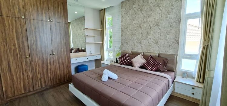 ภาพแบบบ้าน-Luxury pool villa