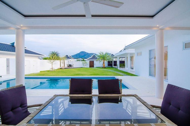 ภาพแบบบ้าน-Villa LA