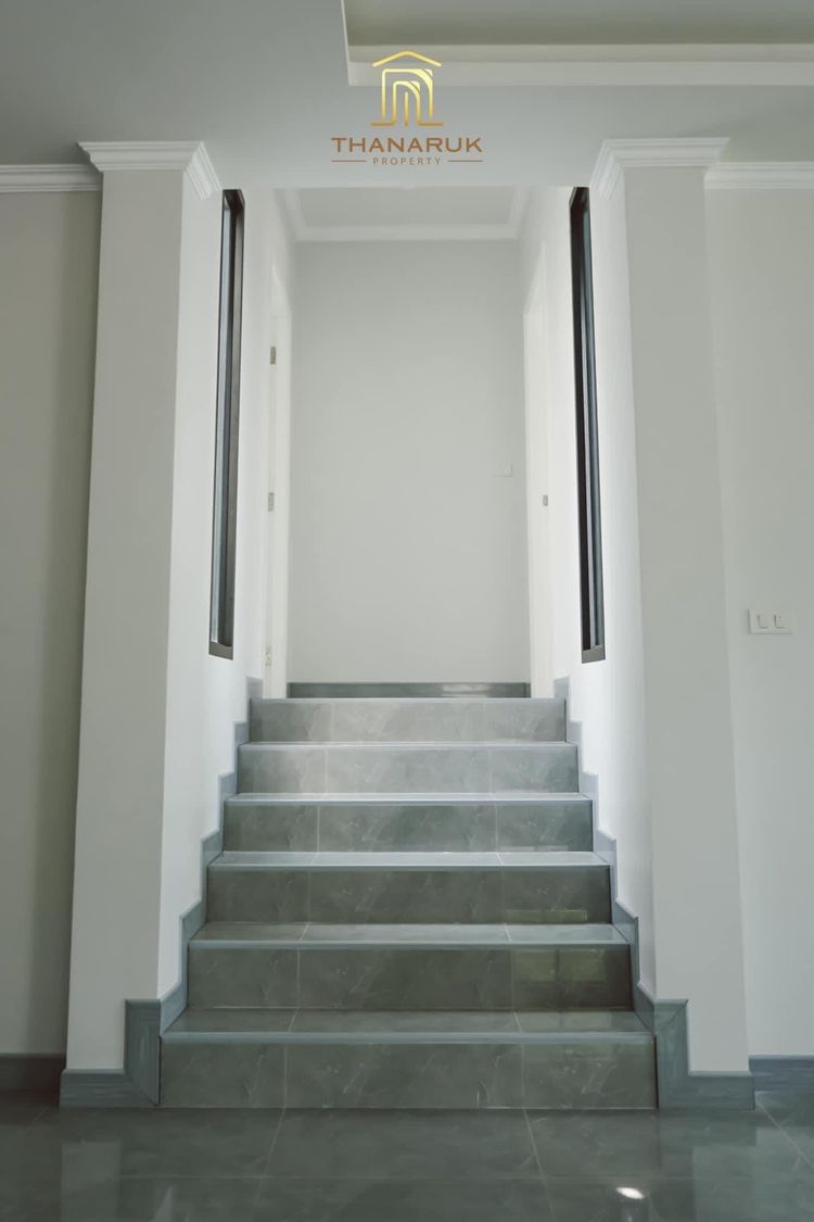 ภาพแบบบ้าน-บ้านเดี่ยว พร้อมสระว่ายน้ำ