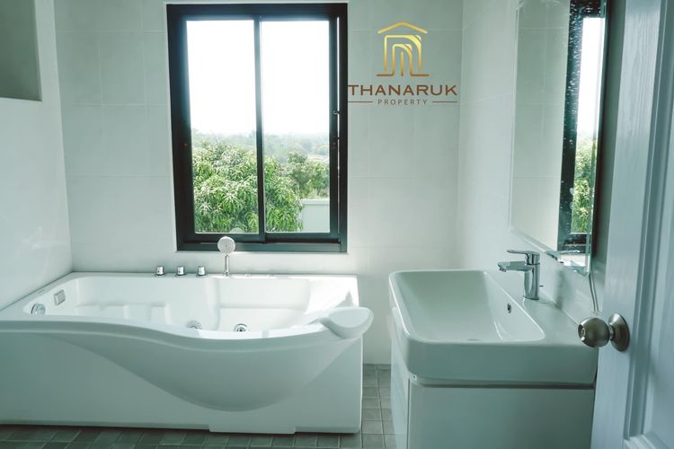 ภาพแบบบ้าน-บ้านเดี่ยว พร้อมสระว่ายน้ำ