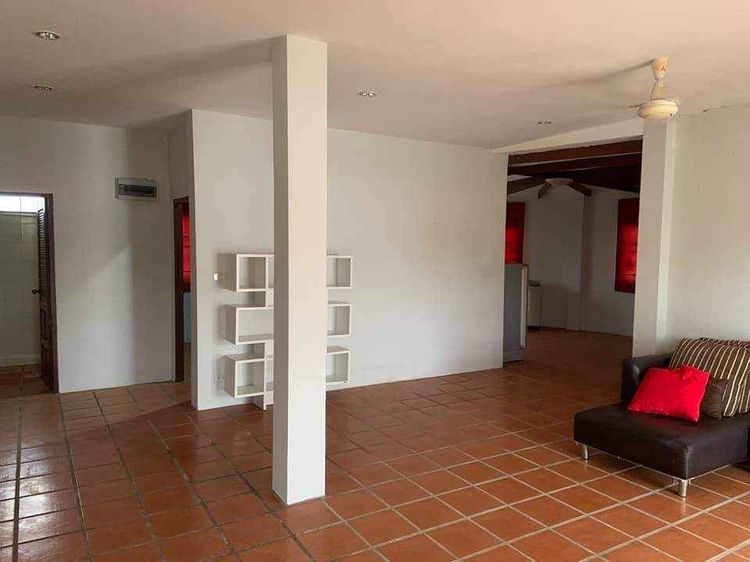 ภาพแบบบ้าน-6 ห้องนอน