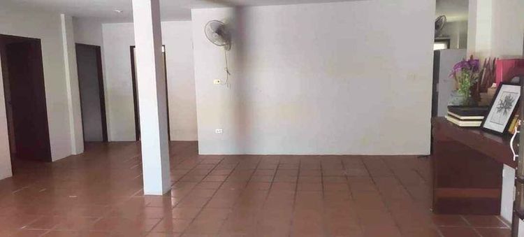 ภาพแบบบ้าน-6 ห้องนอน