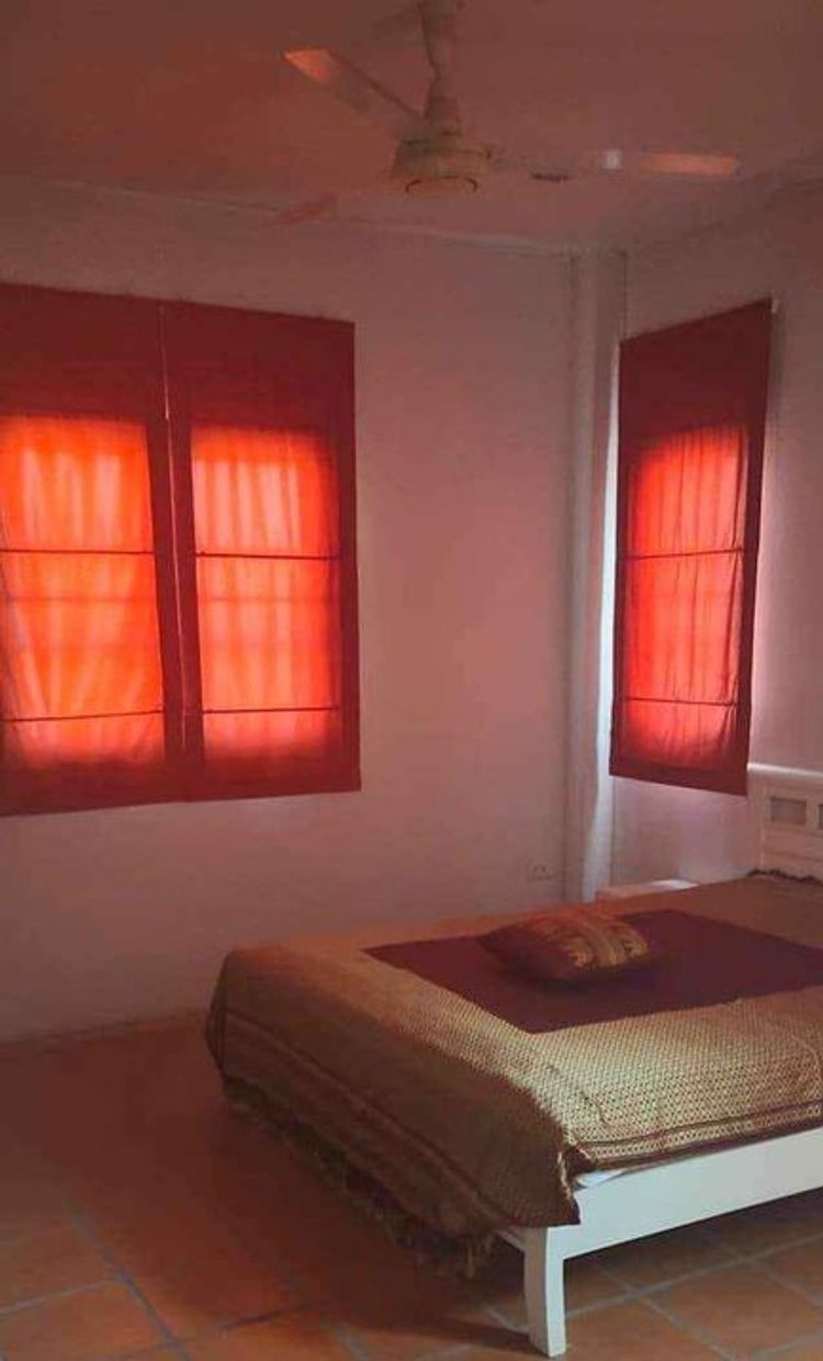 ภาพแบบบ้าน-6 ห้องนอน