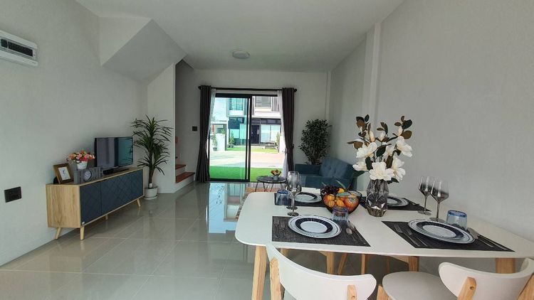 ภาพแบบบ้าน-เพอร์เฟคทาวน์ อุดรธานี-ทาวน์โฮมสองชั้น