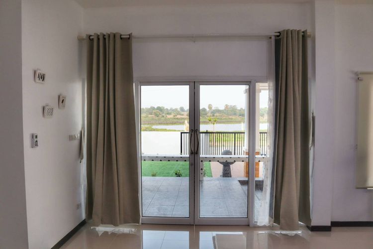 ภาพแบบบ้าน-บ้านชั้นเดียวสไตล์คอนเทมโพลี