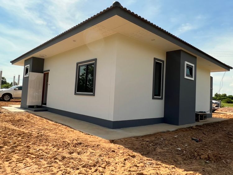 ภาพแบบบ้าน-บ้านทรงหลังคาปั้นหยา