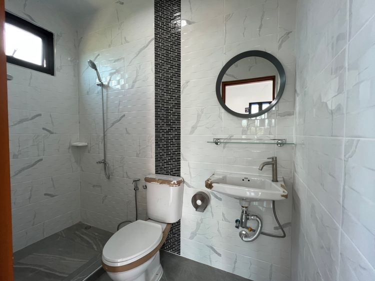 ภาพแบบบ้าน-บ้านทรงหลังคาปั้นหยา