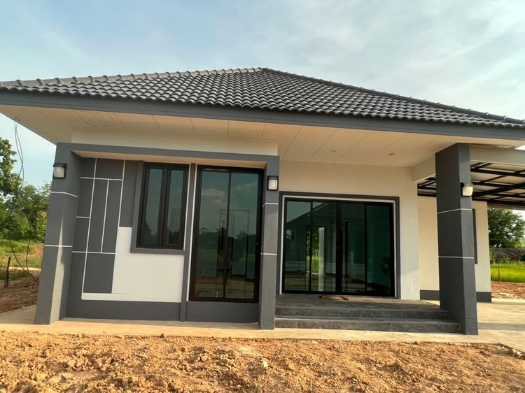 ภาพแบบบ้าน-บ้านทรงหลังคาปั้นหยา