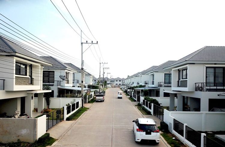 ภาพแบบบ้าน-อุไรวรรณ แกรนด์ วิลล่า