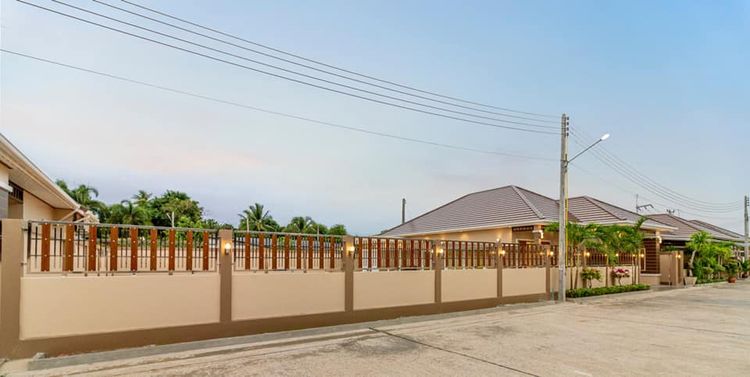 ภาพแบบบ้าน-บ้านเดี่ยว สไตล์คอมเทมโพลารี่สุดหรู