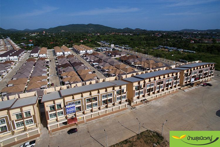 ภาพแบบบ้าน-สัตหีบ พลาซ่า อาคารพาณิชย์ – สุขุมวิท แยกเจ