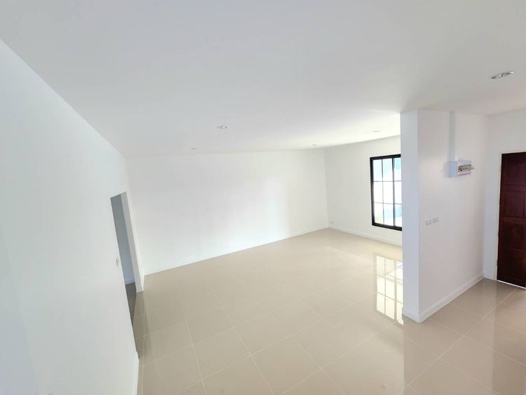 ภาพแบบบ้าน-ทาวน์โฮม 2 ชั้น หน้ากว้าง 7.5 เมตร ไฮท์ลิฟวิ่ง โครงการ 7