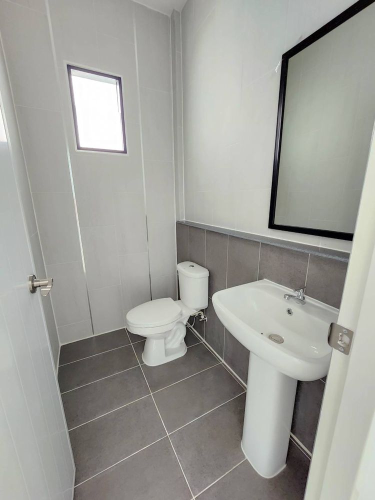 ภาพแบบบ้าน-ทาวน์โฮม 2 ชั้น หน้ากว้าง 7.5 เมตร ไฮท์ลิฟวิ่ง โครงการ 7