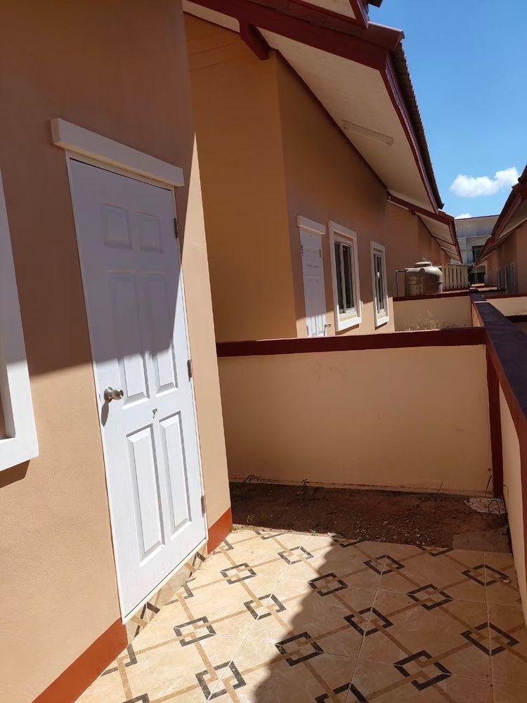 ภาพแบบบ้าน-บ้านแฝด (ผนังไม่ติดกัน)