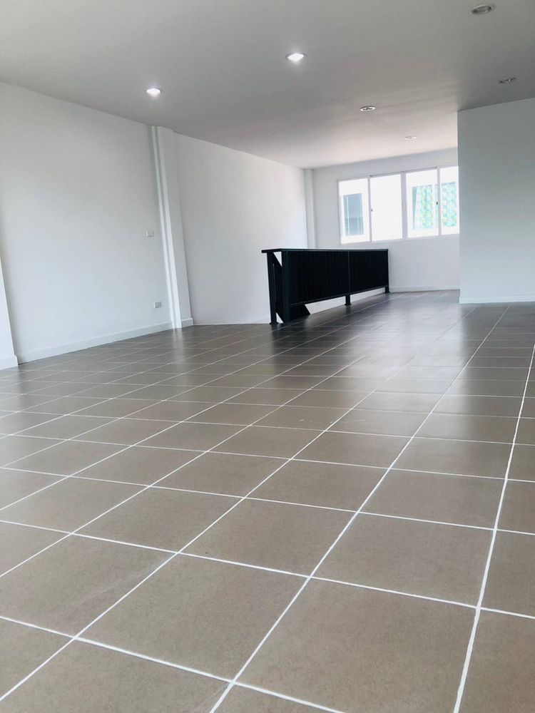 ภาพแบบบ้าน-อาคารพาณิชย์สามชั้น