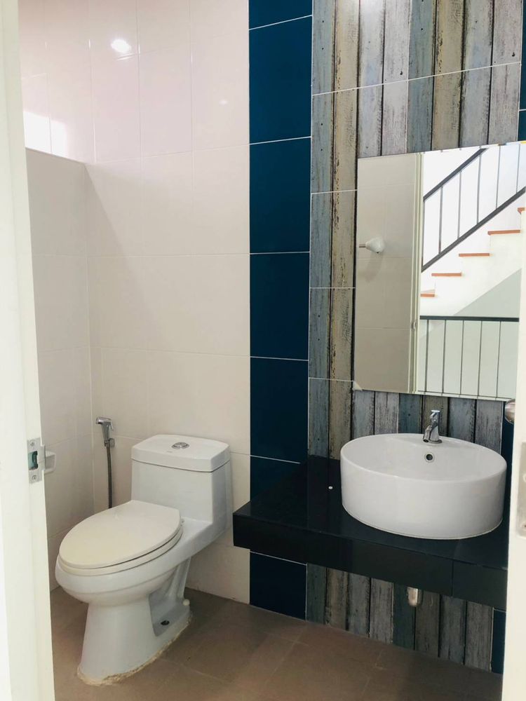 ภาพแบบบ้าน-อาคารพาณิชย์สามชั้น