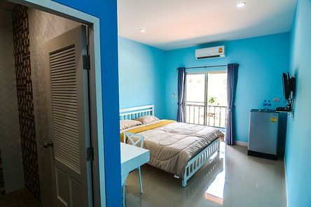 ไหมไทยเพลส