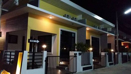 บ้านพักเพชรวิลล่า