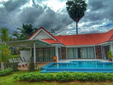 บ้านโกลเด้น รีสอร์ท