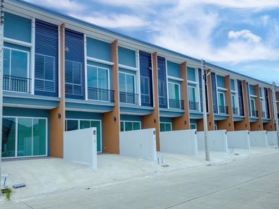 365 โกลเด้น แลนด์ - 365 Golden Land