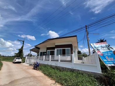 บ้านวันเพ็ญเลควิว - BaanWanphen Lake View