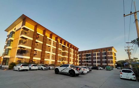 พัฒนากร แมนชั่น