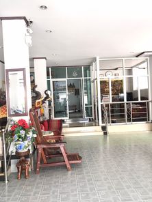 กาญจนรัตน์ เพลส