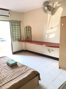 อลิสา เพลส