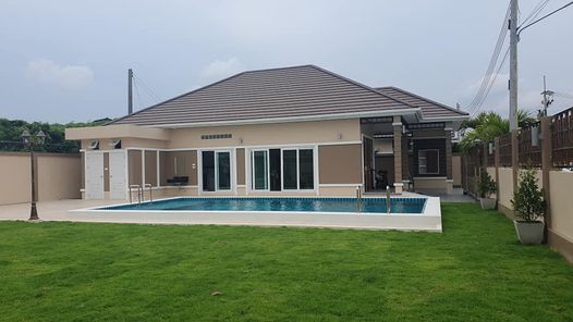 หมู่บ้านลิฟวิ่งแกรนด์โฮม - Living Grand Home