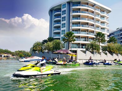 วาฬ มาริน่า - Whale Marina