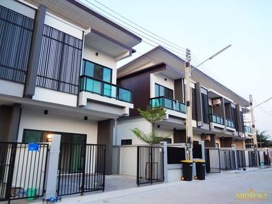 สิริสุข 2 ทาวน์โฮม - Sirisuk 2 Grand Town Home