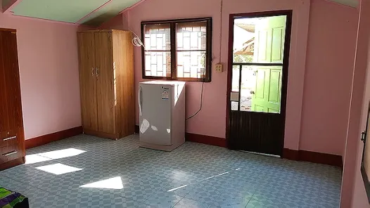 บ้านเดือนเต็มดวง