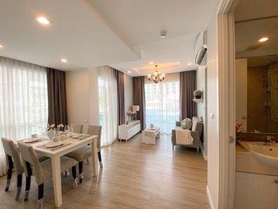 เดอะ บลู เอ็กซ์ บางแสน - The Blu X Bangsaen