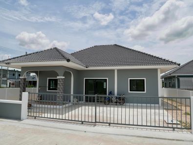 บ้านทองรุ่งโรจน์