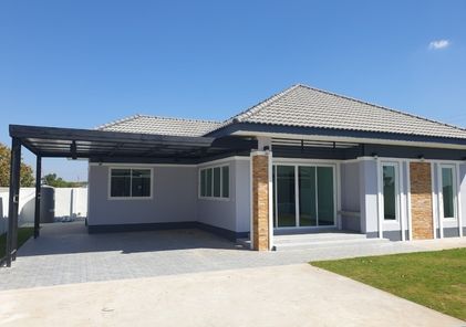 โกลเด้นท์ แลนด์ - Golden Land