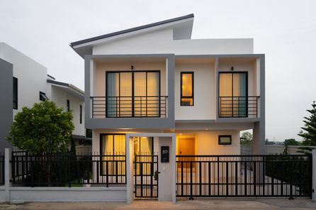 มนทรีโอ แกรนด์ วิลล์ สวนเสือ ศรีราชา - MONTRIO GRAND