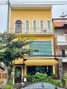 ขายอาคารพาณิชย์ใกล้รพ.พระศรีมหาโพธิ์