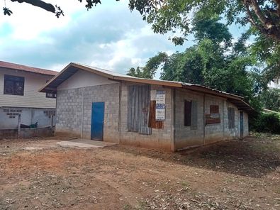 ที่ดินพร้อมสิ่งปลูกสร้าง