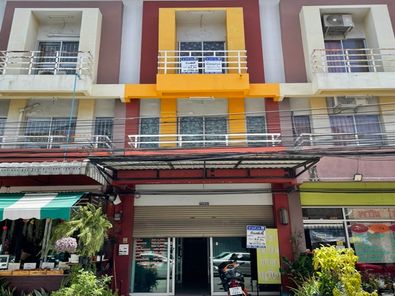 อาคารพาณิชย์ 3 ชั้น