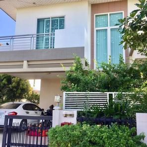 Ton0029 ให้เช่าบ้านเดี่ยวริมบึงหนองโครต