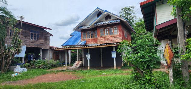 บ้านพักอาศัยครึ่งตึกครึ่งไม้ 2 ชั้น L4_7_0366_G01