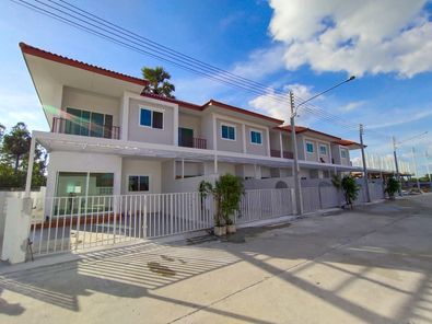 หมู่บ้านบูรพา พานทอง - Burapha Phanthong