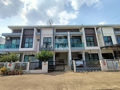 ขายทาวน์โฮม The isis หน้าค่าย ร.8