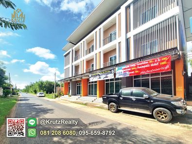 ขายอาคารพาณิชย์ ศักยภาพดีมาก เนื้อที่ 18.8  ตารางวา ตำบลนอกเมือง อำเภอเมืองสุรินทร์ จังหวัดสุรินทร์ KRAM56003