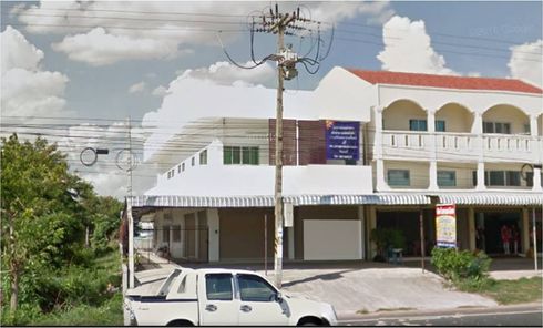 ขายอาคารพาญิชย์ติดถนนชยางกูร ใกล้ธนาคาร ธ.ก.ส.ม่วงสามสิบ จ.อุบล 2 คูหา และ ที่ดินทั้งหมด+พร้อมเงินขายไฟโซล่าเซลล์(สญ.ขายไฟ กฟภ 25 ปี)+โกดังหลังอาคาร+ค่าเช่าปัจจุบัน(ปัจจุบันเงินเทอโบเช่าอยู่)