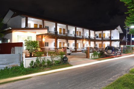 โลมา เพลส