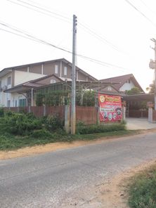 แสงวุธ รีสอร์ท