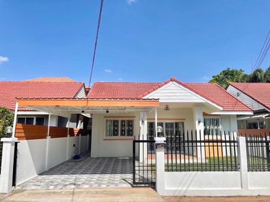 Ton001 บ้านเช่า หมู่บ้านฉัตรเพชร ศิลา