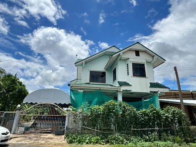 ขายบ้านพร้อมที่สวน บ้านหลังใหญ่สภาพสวย มีแปลงเกษตร